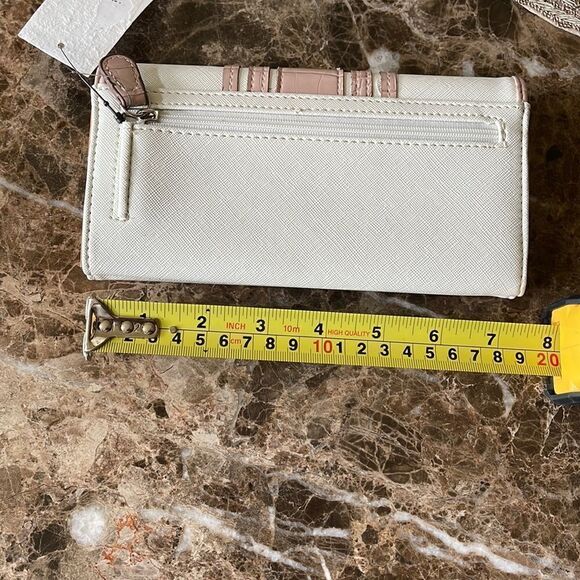 Giani
Bernini large wallet off white/cream - Picture 10 of 13
